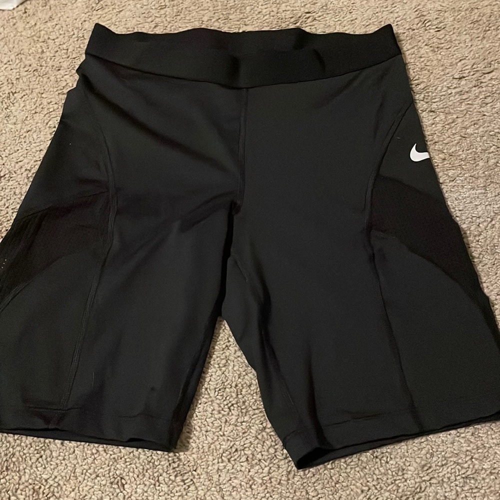Nike Pro Hypercool 8-inch Spandex Shorts